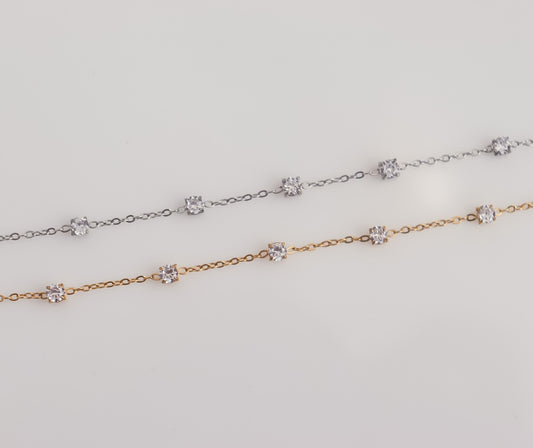 Simple Stud Bracelet