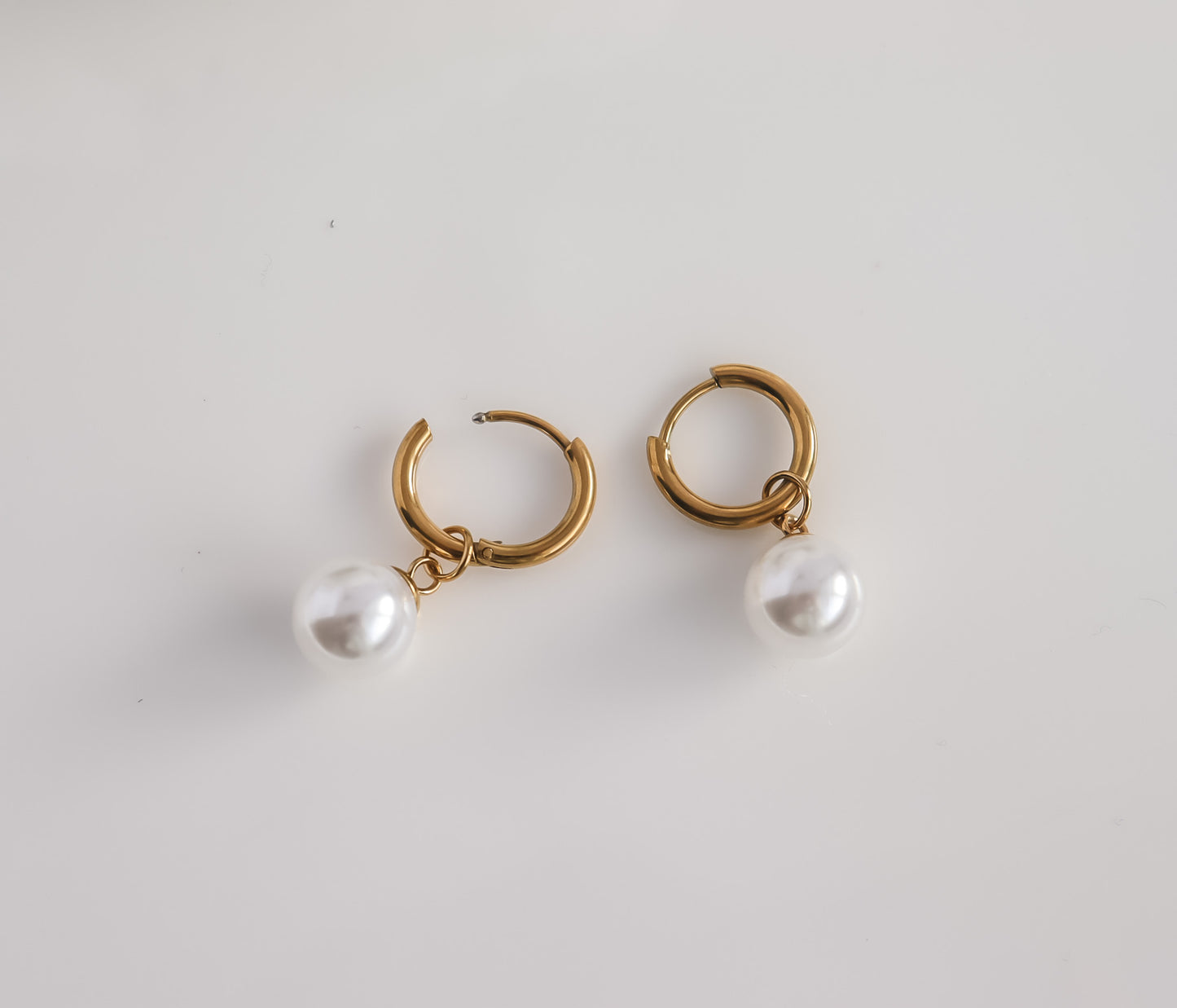 Drop Pearl Earrings