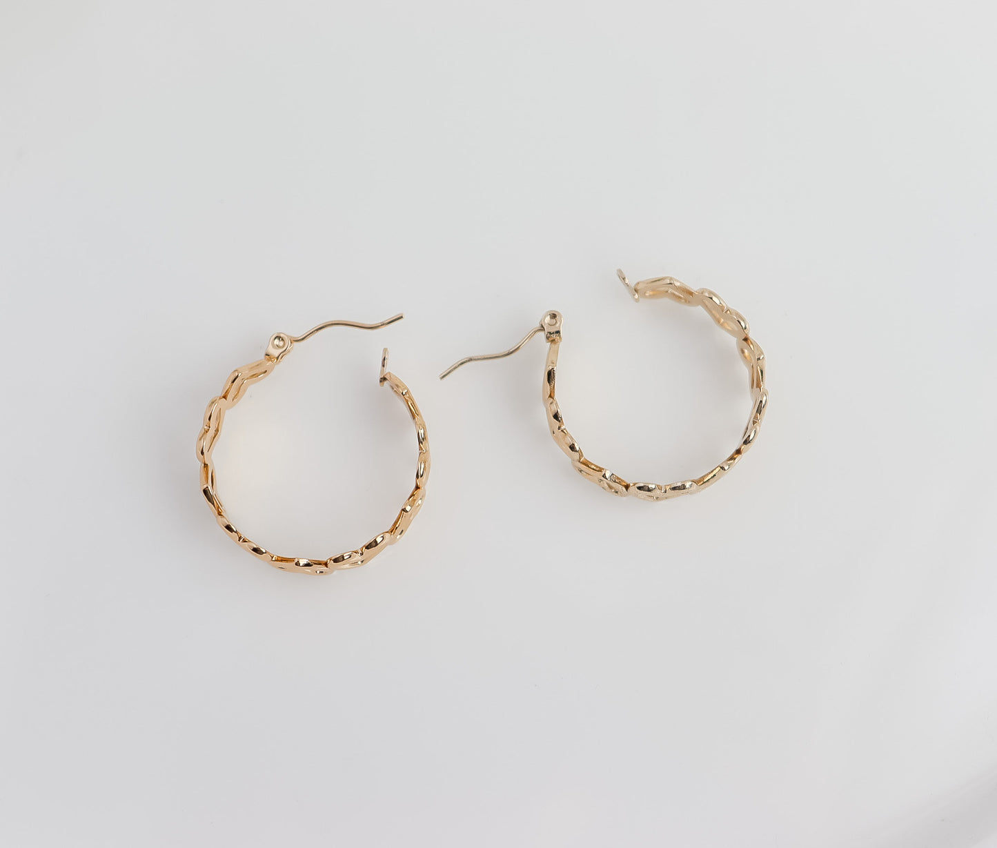 Daisy Open Hoops | Daisy Earrings | Heart Open Hoops | Tiny Dainty Hoop Earrings | Heart Earring | Statement Hoops in Gold | Earring For Her