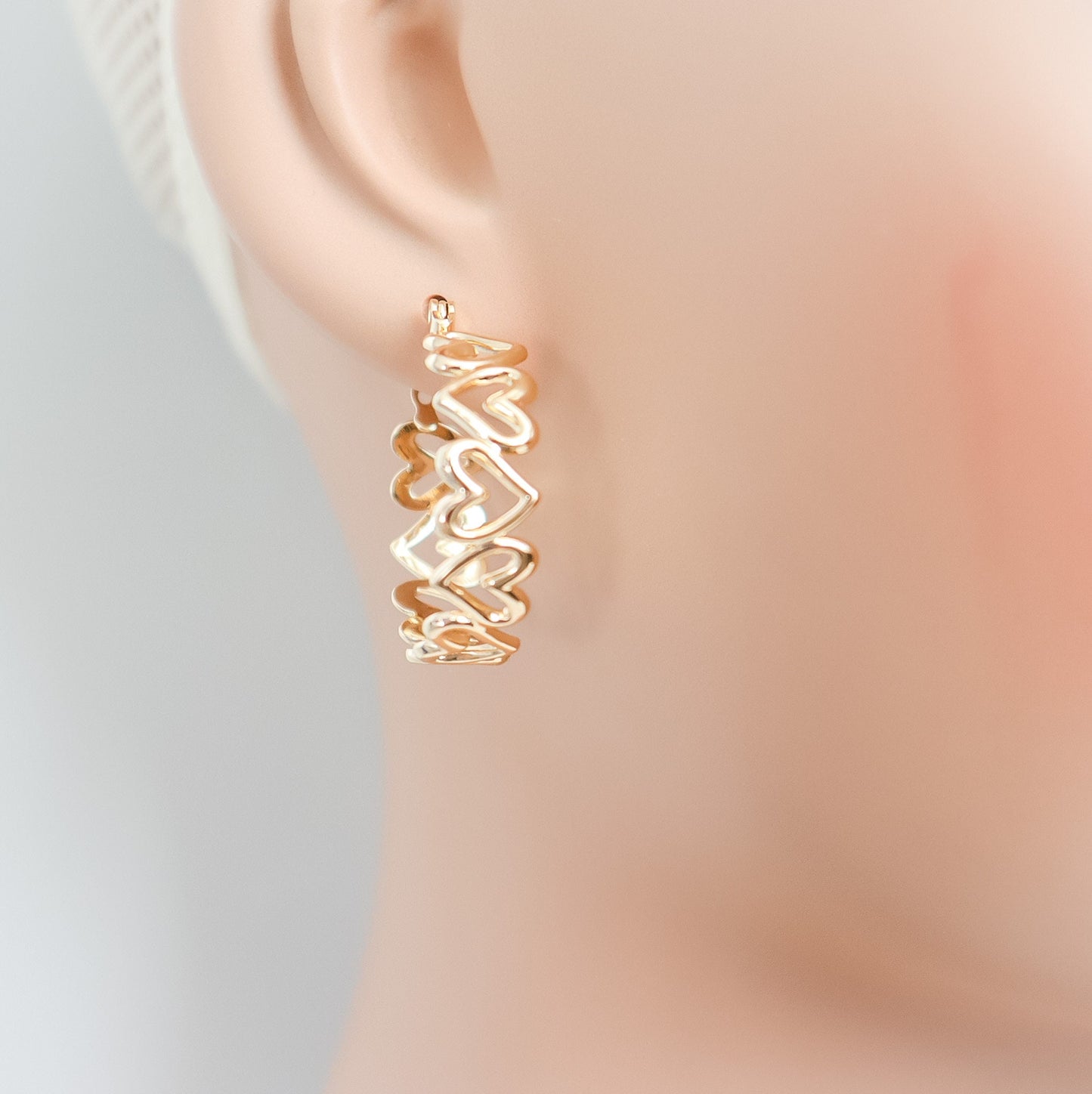 Daisy Open Hoops | Daisy Earrings | Heart Open Hoops | Tiny Dainty Hoop Earrings | Heart Earring | Statement Hoops in Gold | Earring For Her