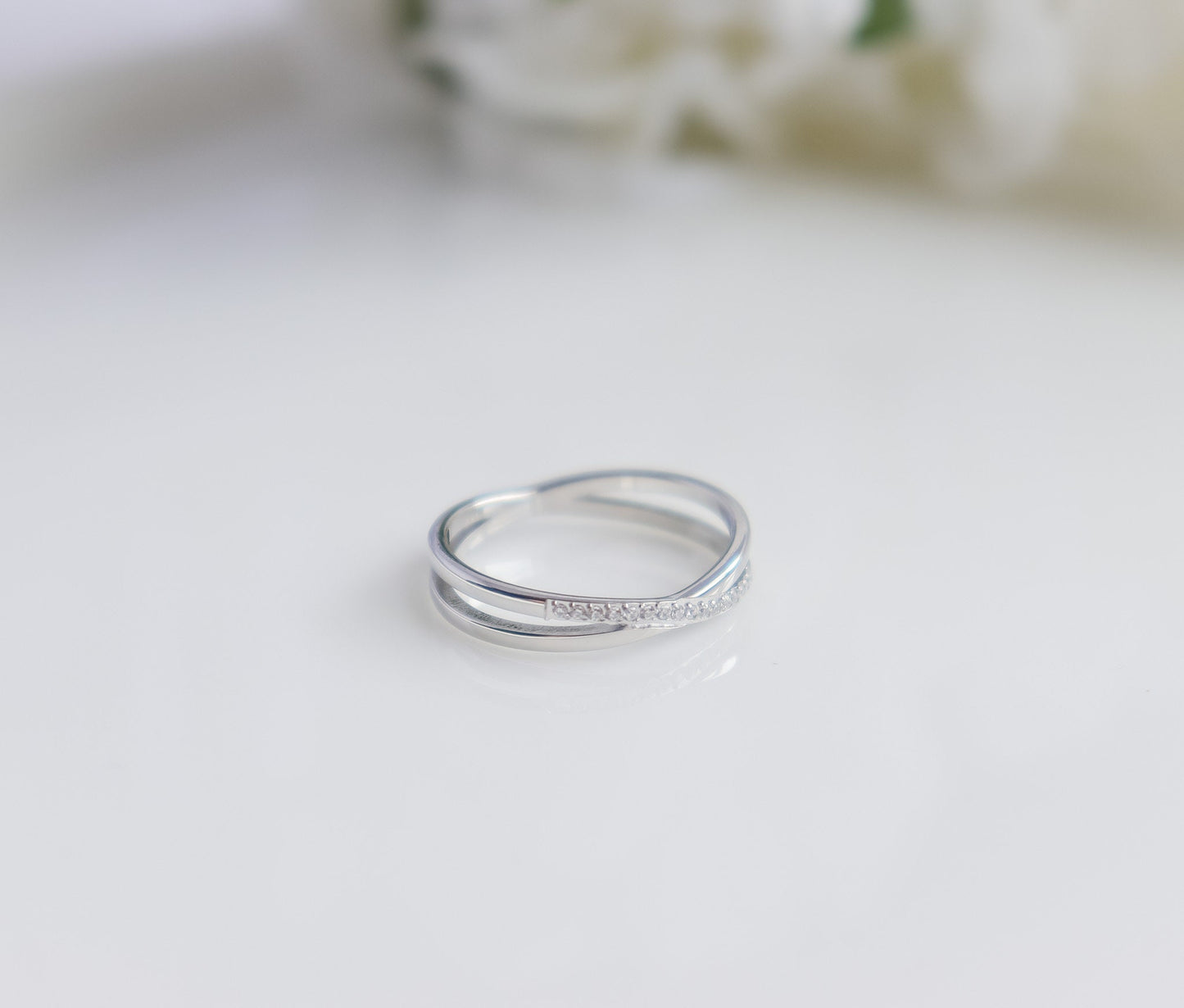 Criss Cross Ring I Studded Ring I Stackable Ring I Minimalist Ring I Gift for Girlfriend I Ring For Women I Christmas Gift I