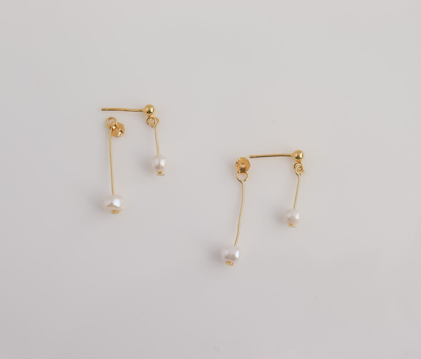 Dangle Pearl Earring | Pearl Earring | Minimal Earring | Gold earring | Earring For Her | Bridesmaid Gifts | Bridal Shower Gifts