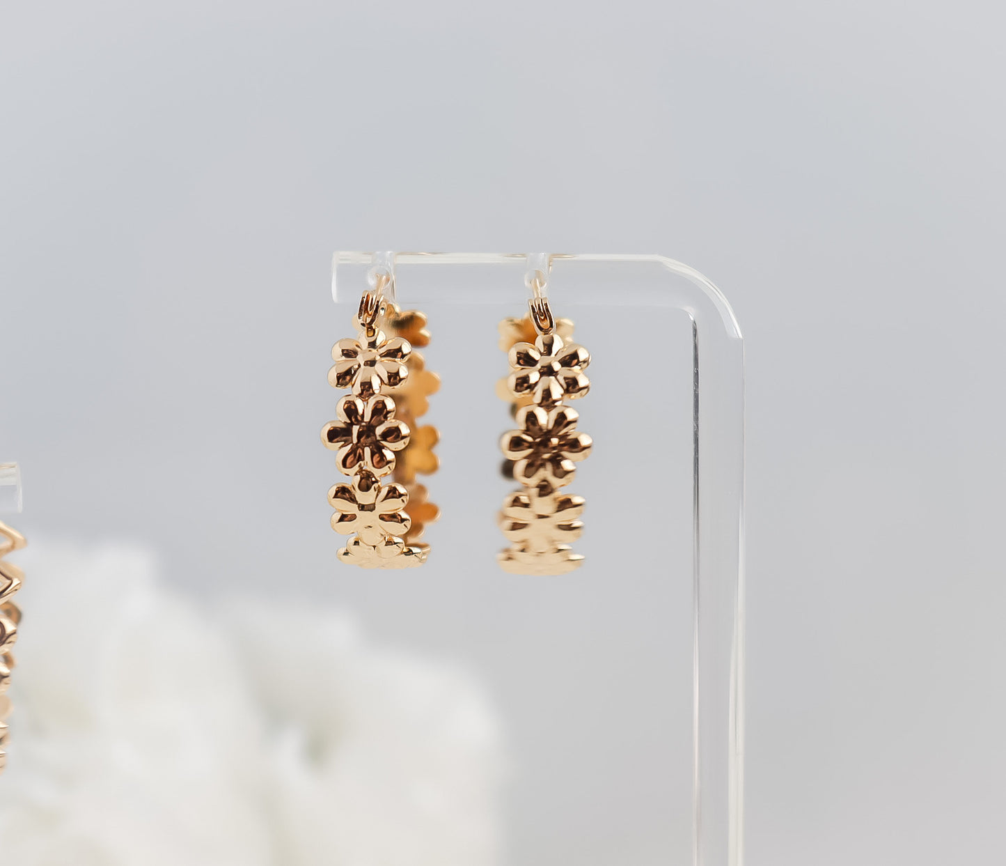 Daisy Open Hoops | Daisy Earrings | Heart Open Hoops | Tiny Dainty Hoop Earrings | Heart Earring | Statement Hoops in Gold | Earring For Her