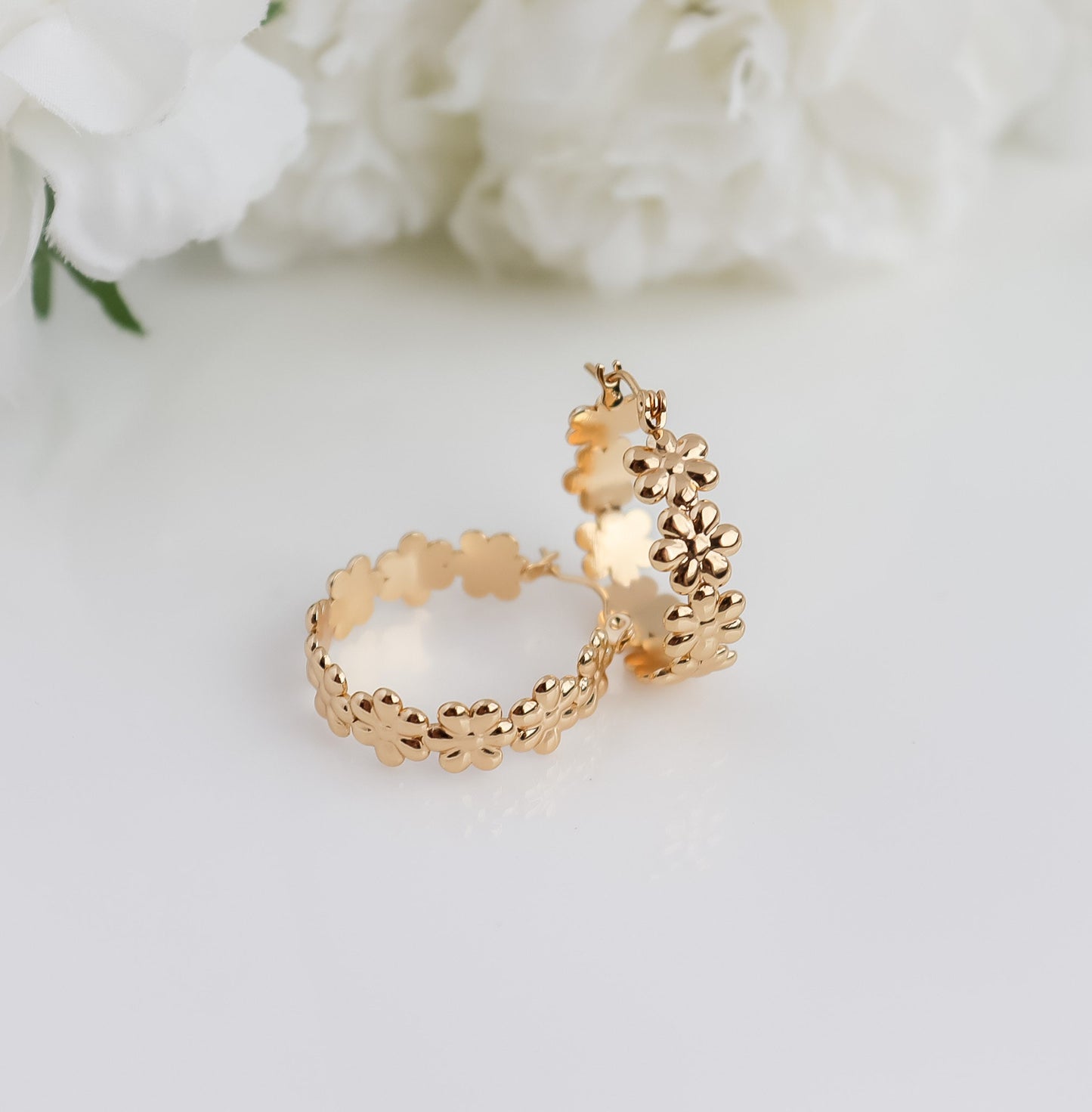 Daisy Open Hoops | Daisy Earrings | Heart Open Hoops | Tiny Dainty Hoop Earrings | Heart Earring | Statement Hoops in Gold | Earring For Her