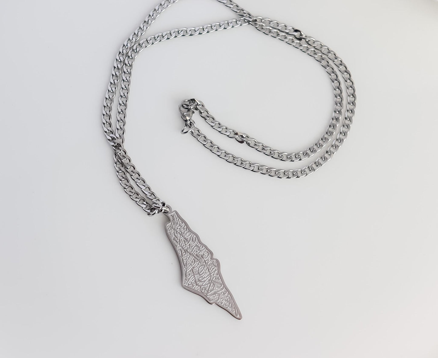 Palestine Necklace For Men | Palestine Map Necklace with Arabic Calligraphy | Curb Chain Palestine Map | Country Pride Necklace | Eid Gift