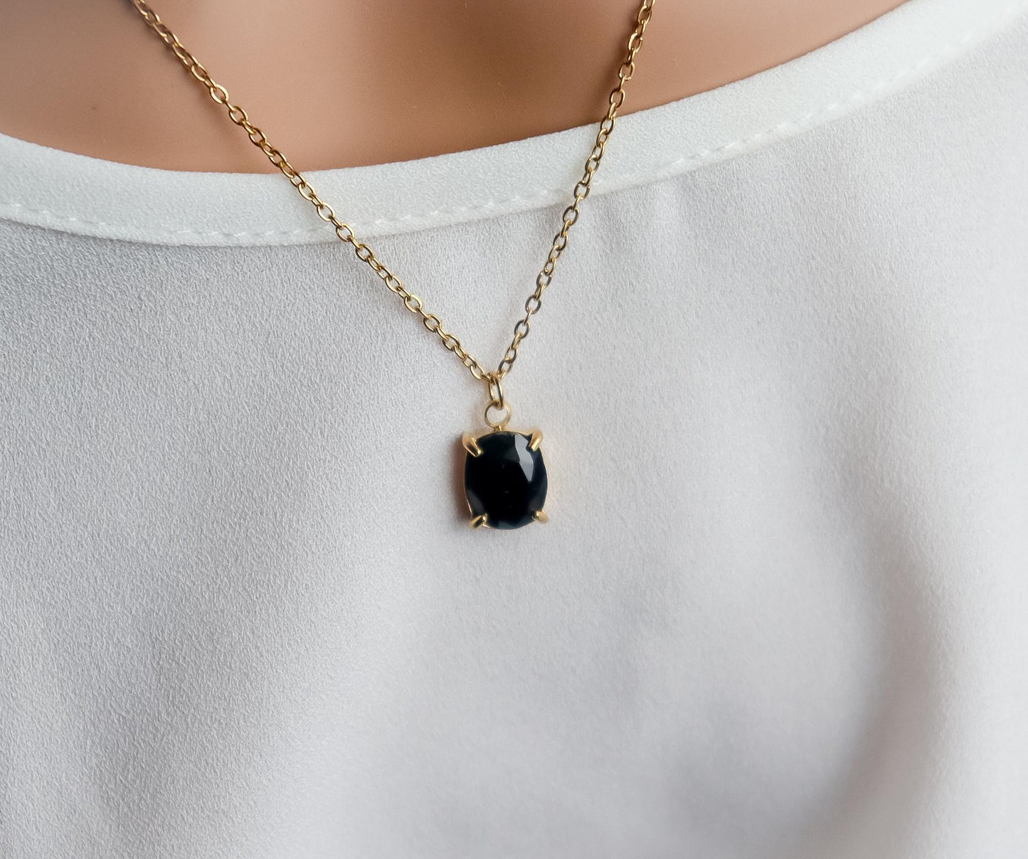 Black Pendant Necklace I Statement Black Enamel I Delicate Layering I Minimalist Wedding Jewelry I Bridal Shower Gift I Oval Onyx Necklace