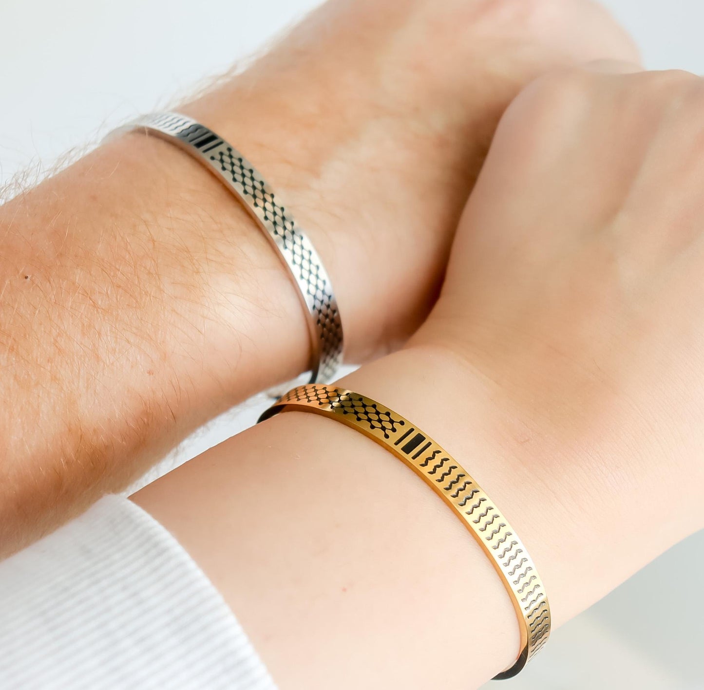 keffiyeh Bangel | Palestine Cuff | Palestine Scarf Cuff | Palestine Map Bangel with Keffiyeh | Country Pride Jewelry | Eid Gift