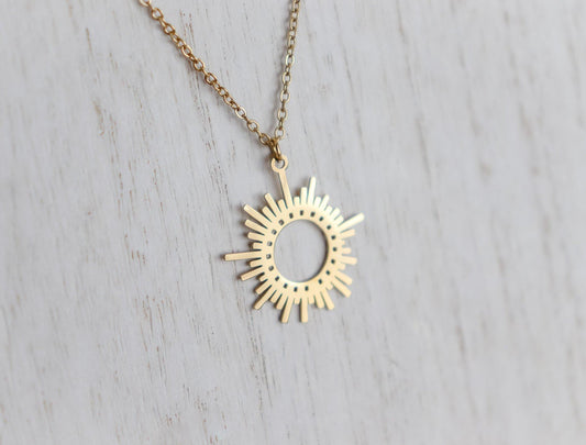 Line Sun Necklace