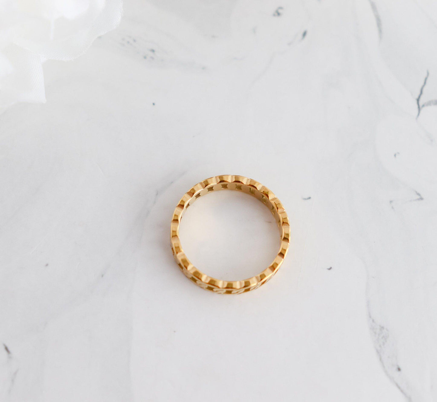 Minimal Chain Link Band
