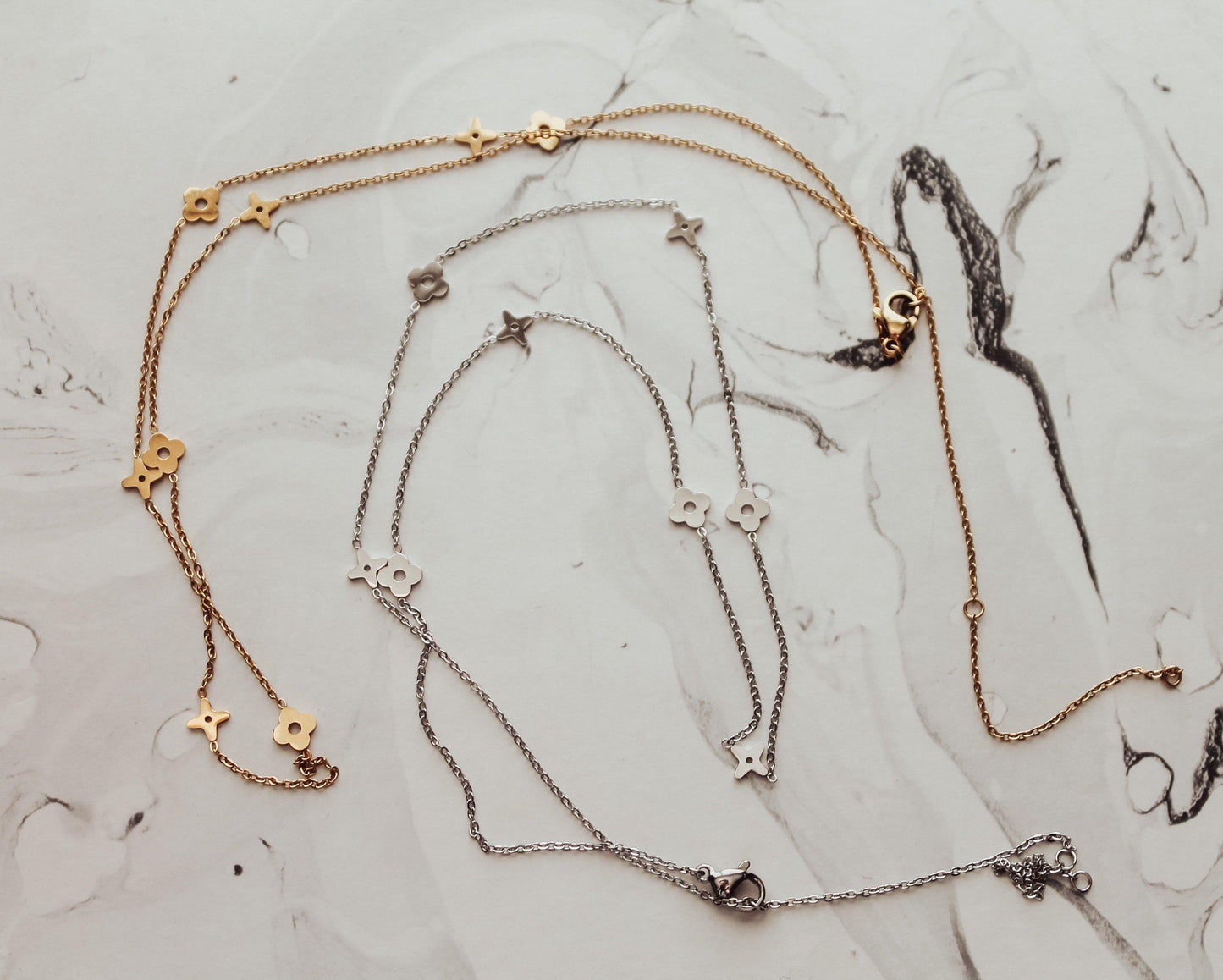 Minimal Clover Star Necklace