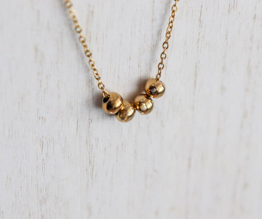 Multiple Beads Necklace