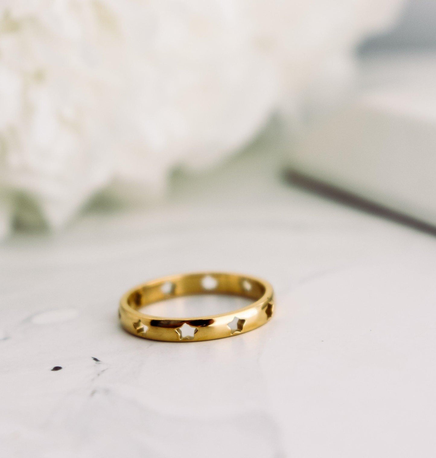 Star Cutout Ring