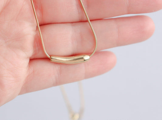 Simple Bar Necklace