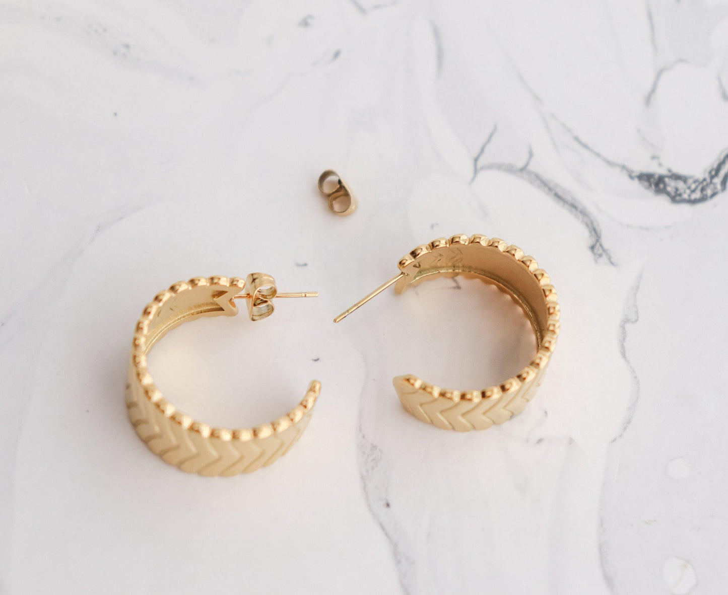 V-Stripe Hoop Earrings