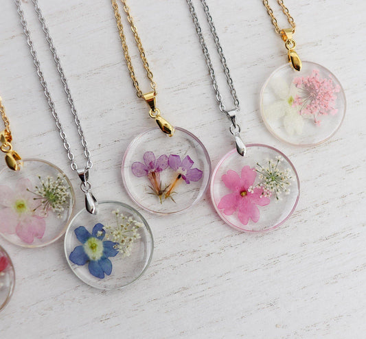 Rimless Circle Pressed Flower Necklace