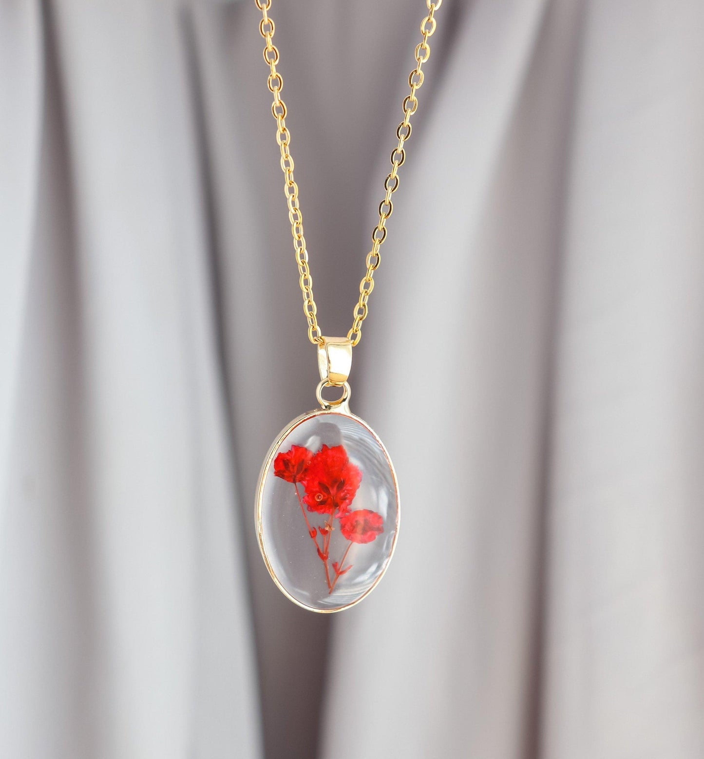 Oval Resin Pressed Flower Necklace
