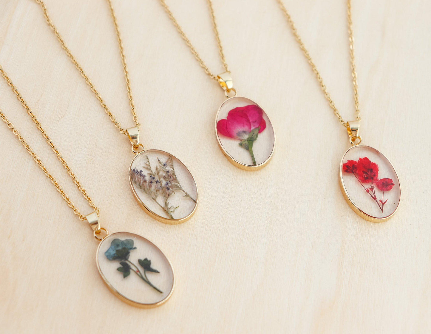 Oval Resin Pressed Flower Necklace