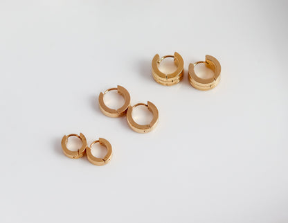 Small Lined Hoop Earrings