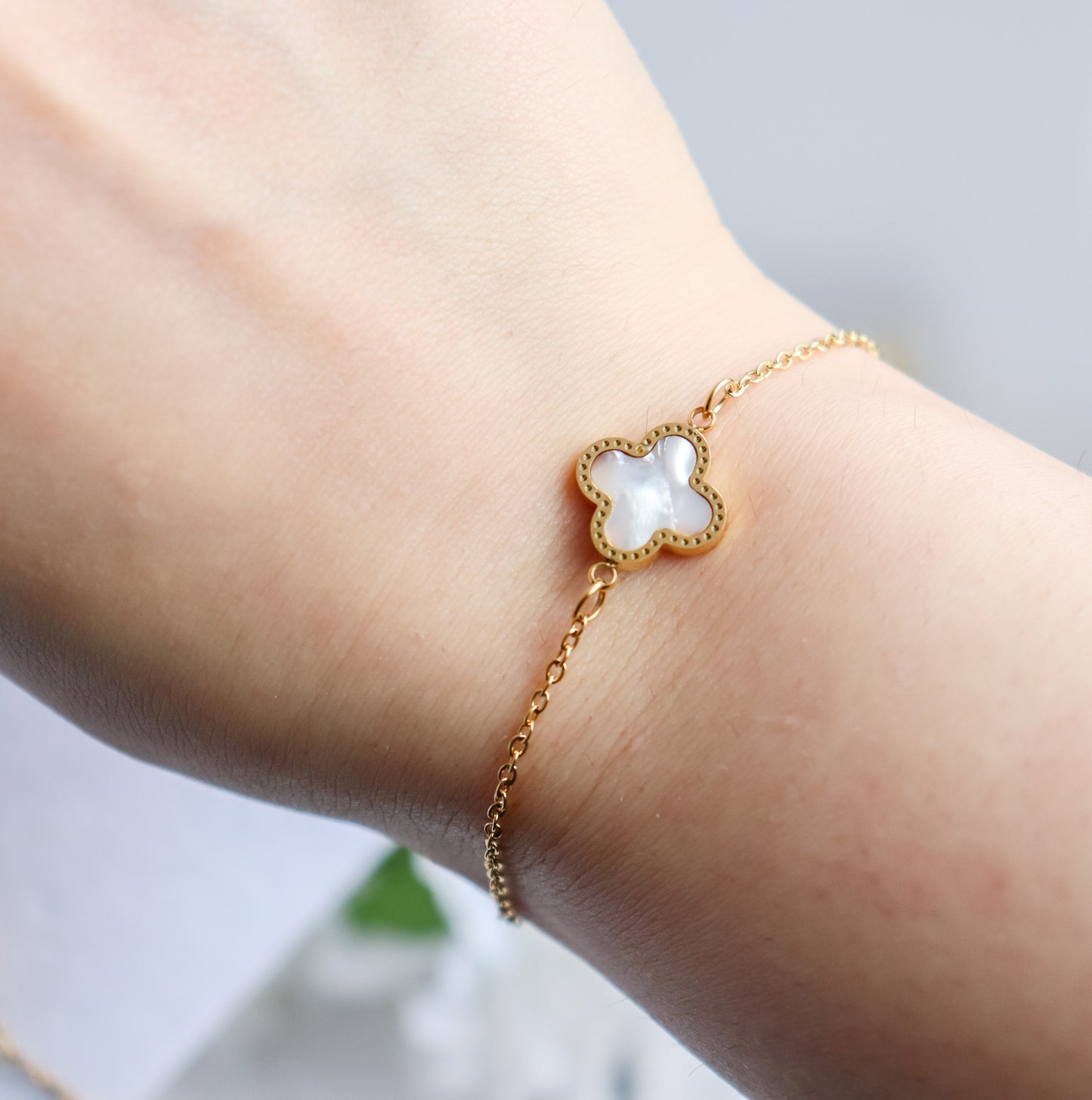 Simple Clover Bracelet