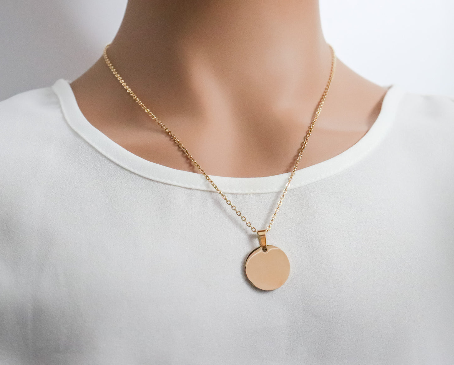 Customizable Pendant Necklace