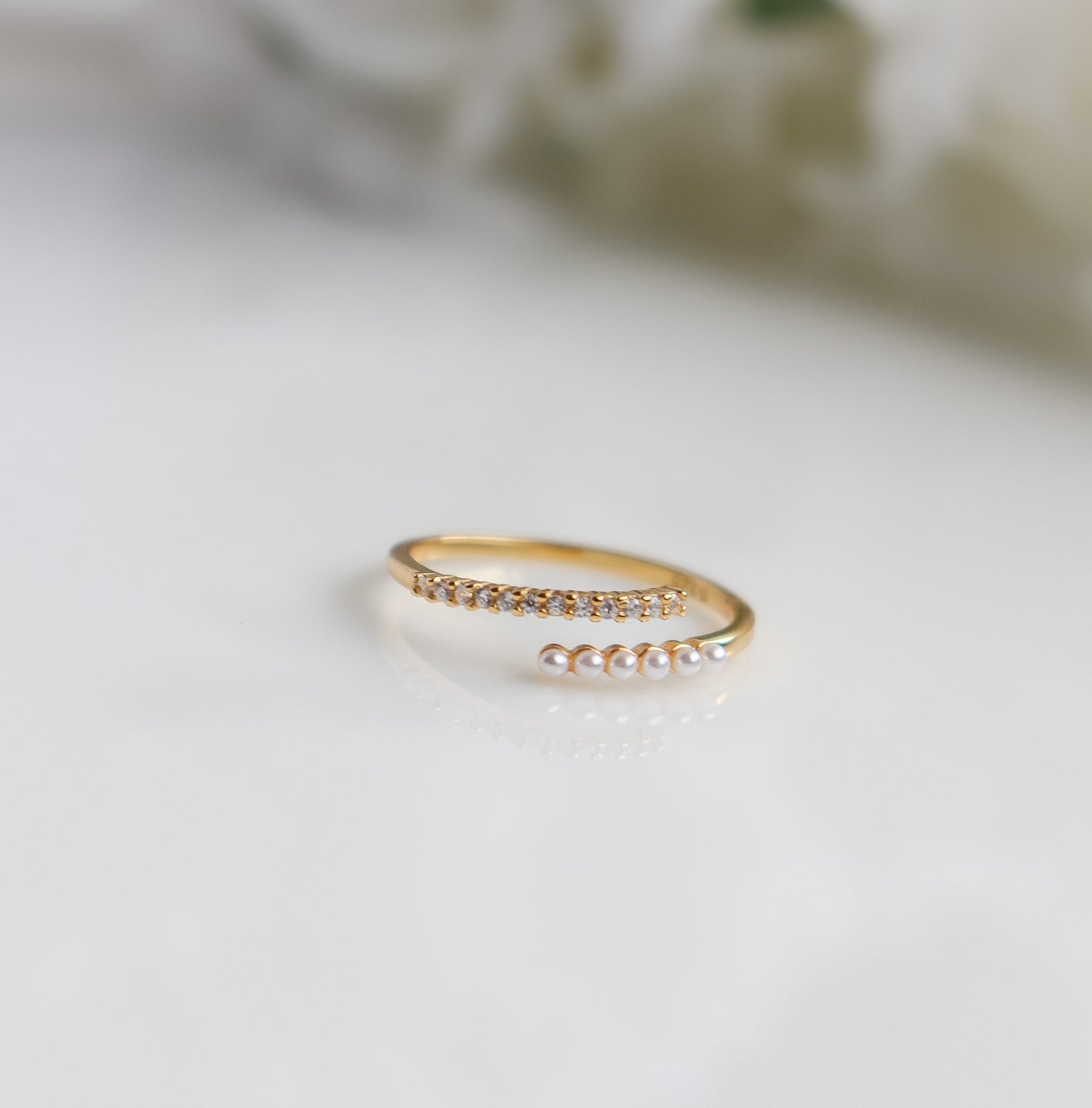 Resizable Half Zircon/Pearl Ring