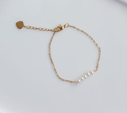 String of Pearls Pendant Bracelet