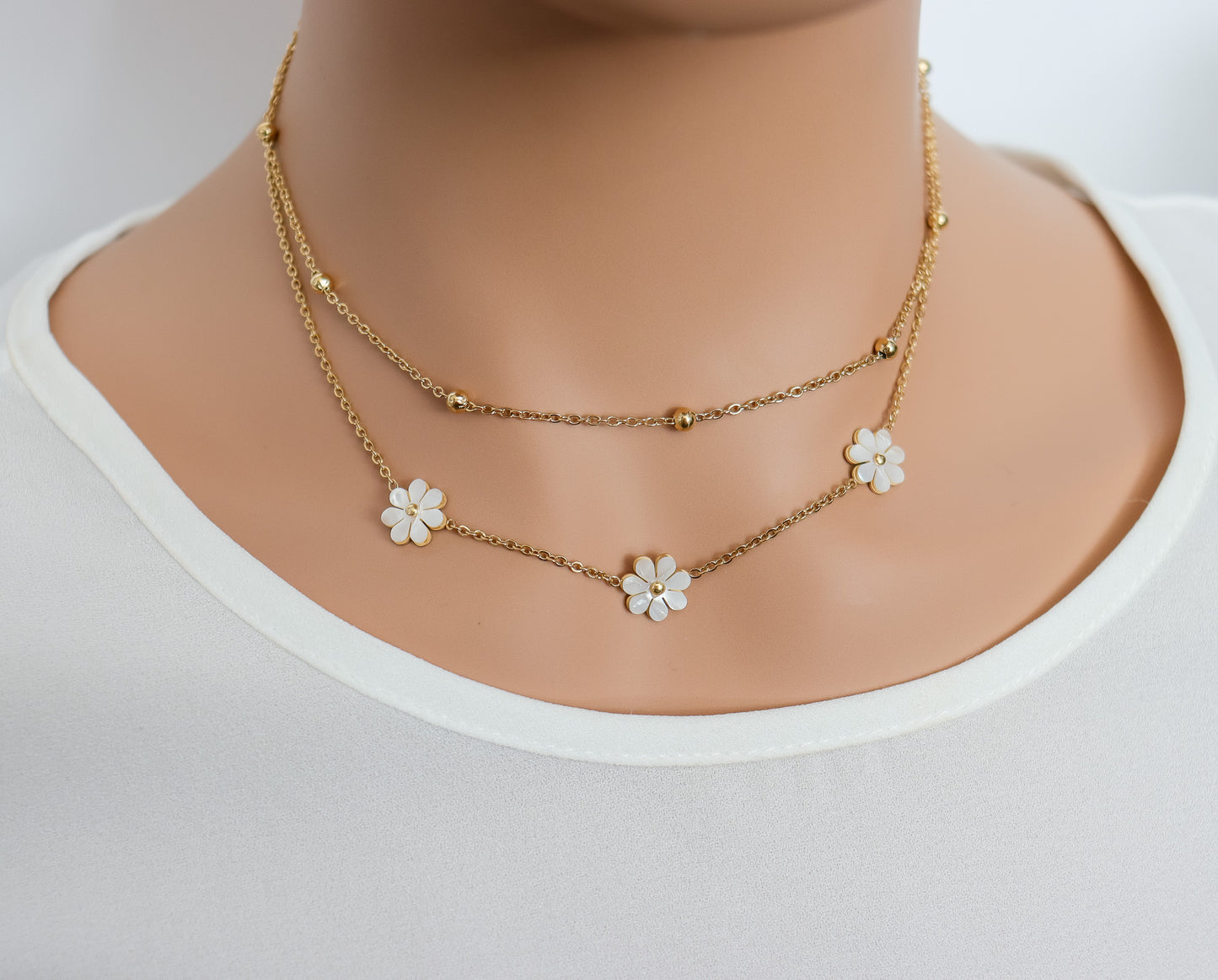 Layered Flower & Dotted Chain Necklace