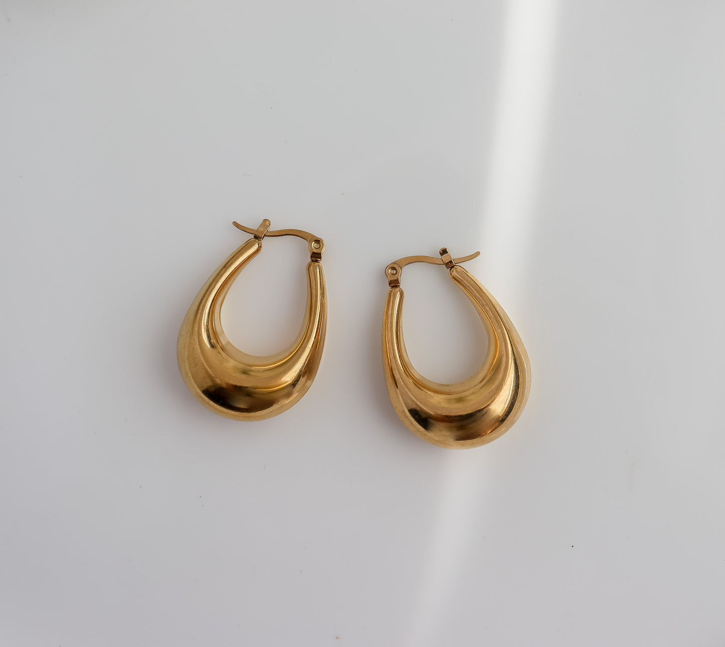 Bubble U Earrings