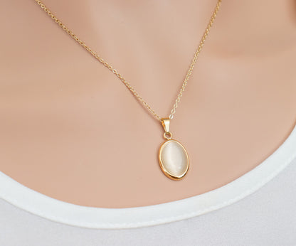 Oval Onyx/Opal Pendant Necklace