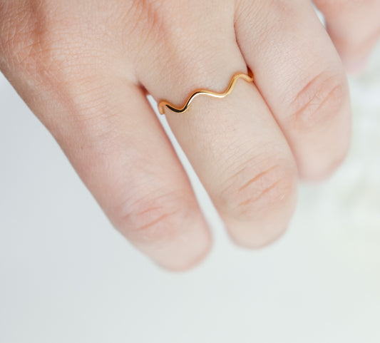 Zigzag Stackable Ring