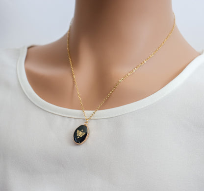 Thick Resin w/Symbol Pendant Necklace