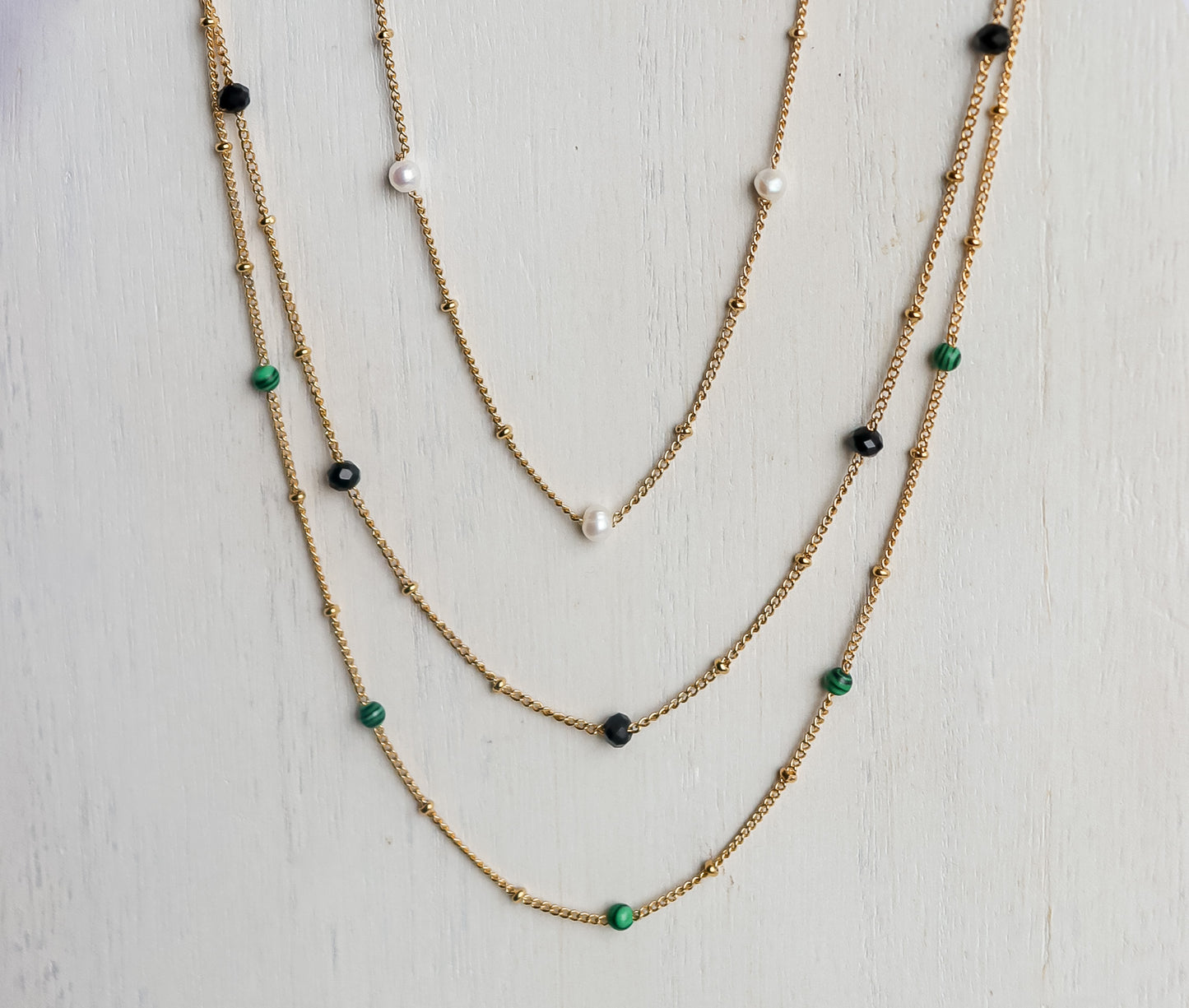 Stone Dotted Chain Necklace