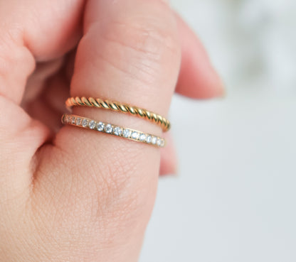 Stud & Twist Band Ring