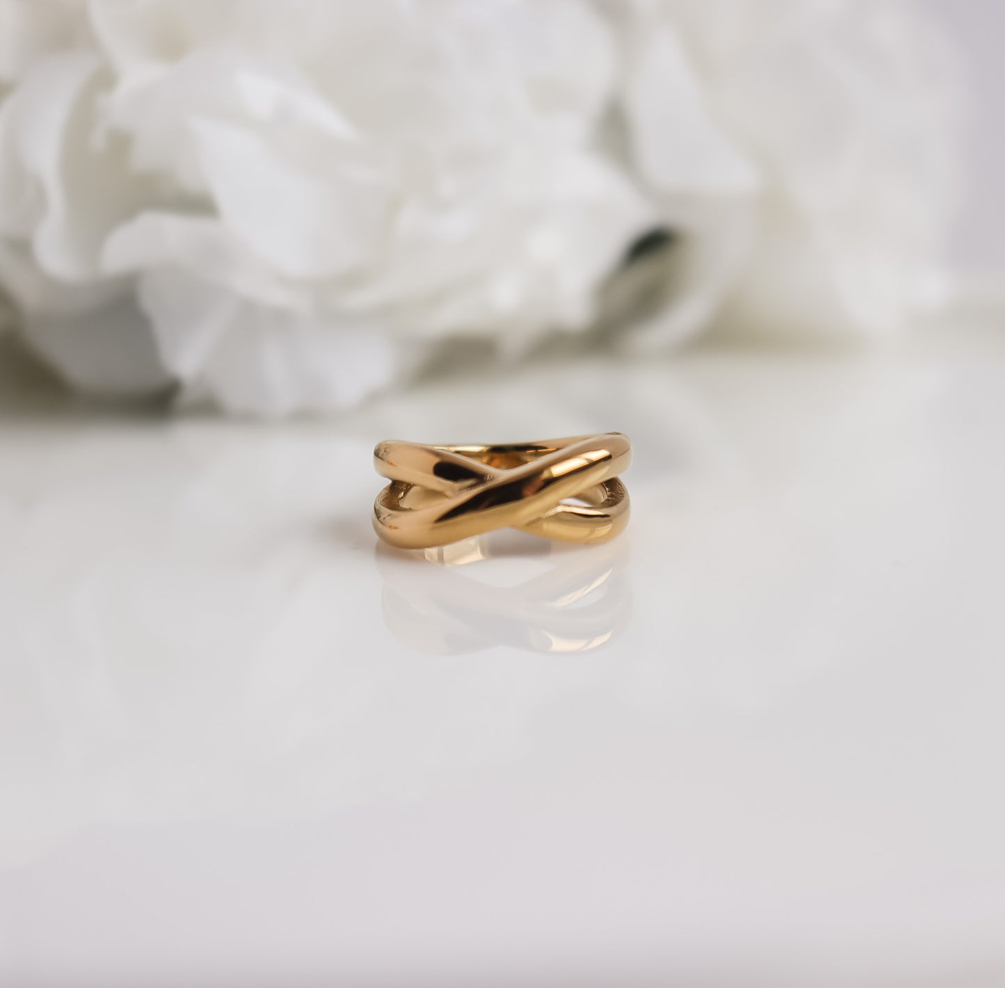 Bold Crisscross Signet Ring