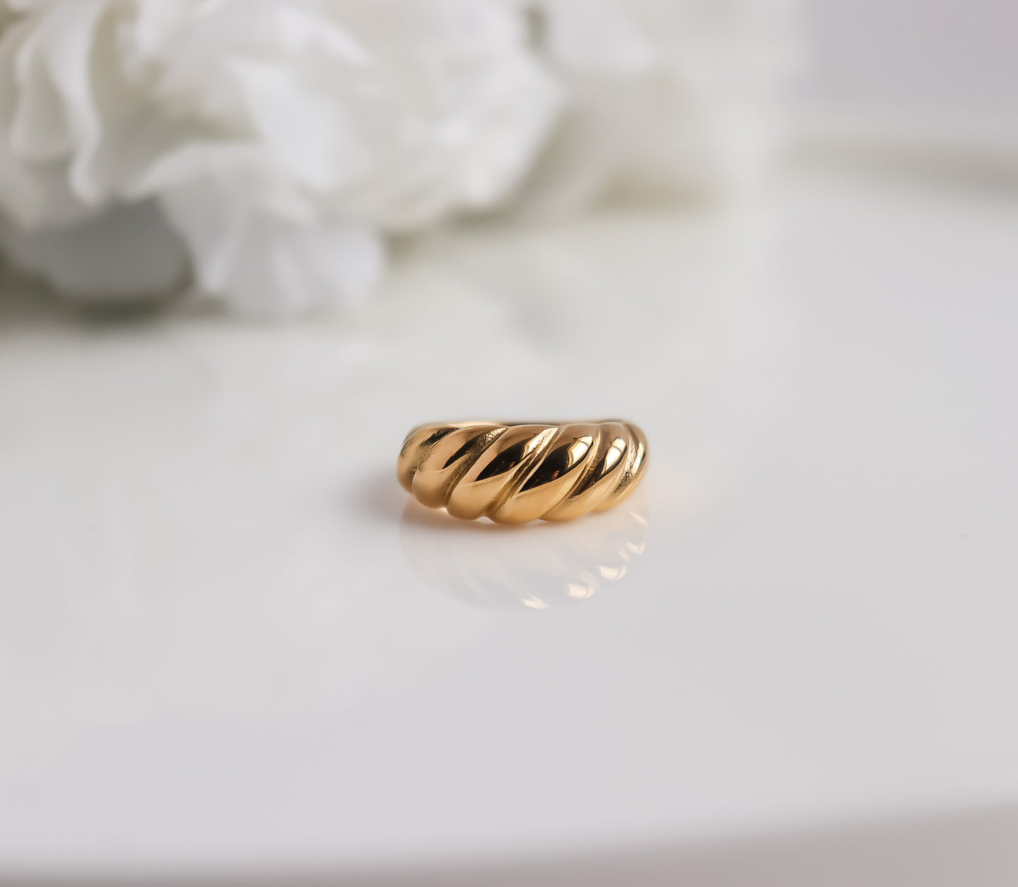 Croissant Dome Ring