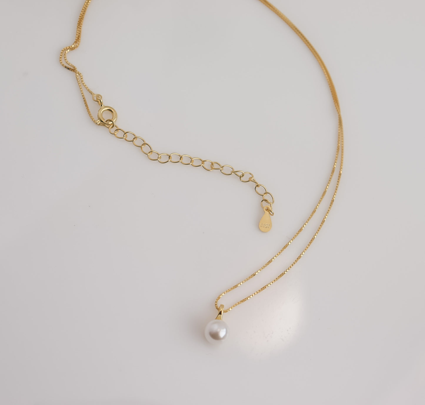 Solitaire Pearl Necklace