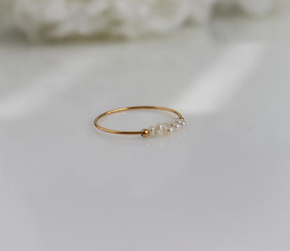 Multi Pearl Ring