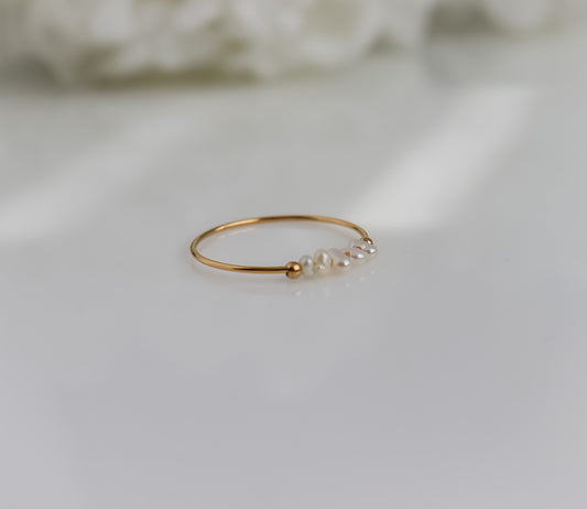 Multi Pearl Ring