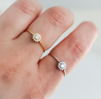 Zircon Daisy Resizable Ring