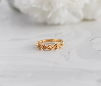 Square Links Ring