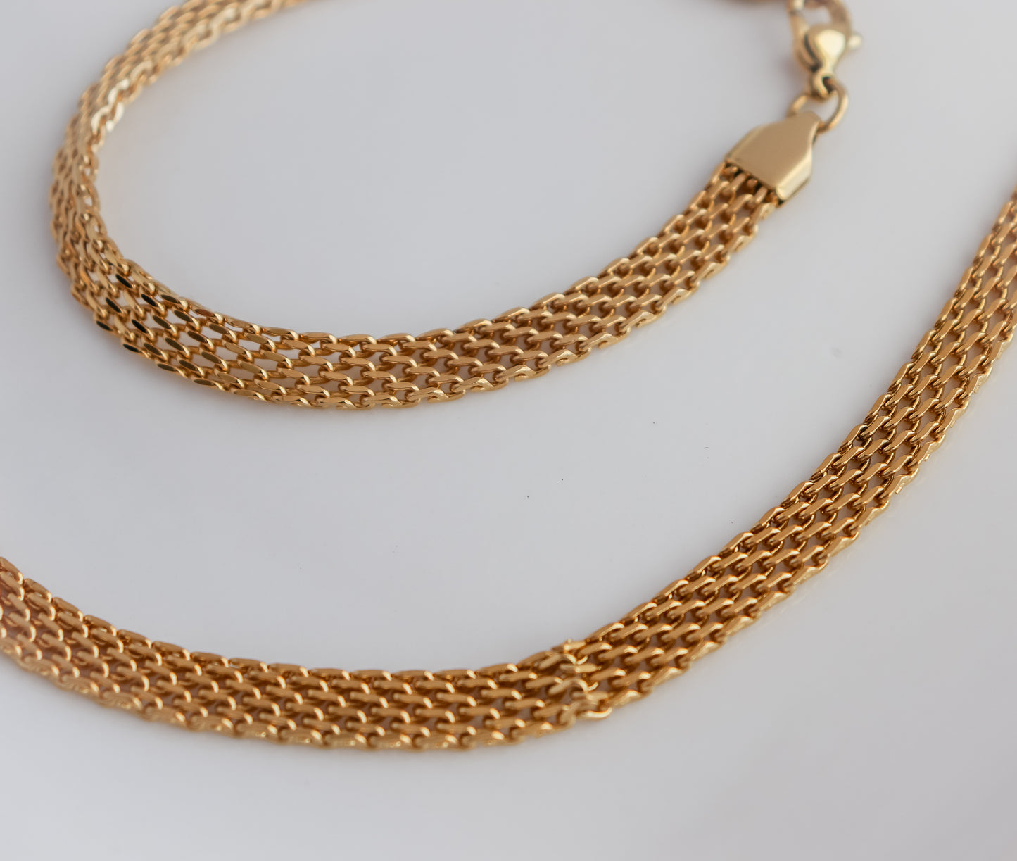 Thick Mesh Necklace