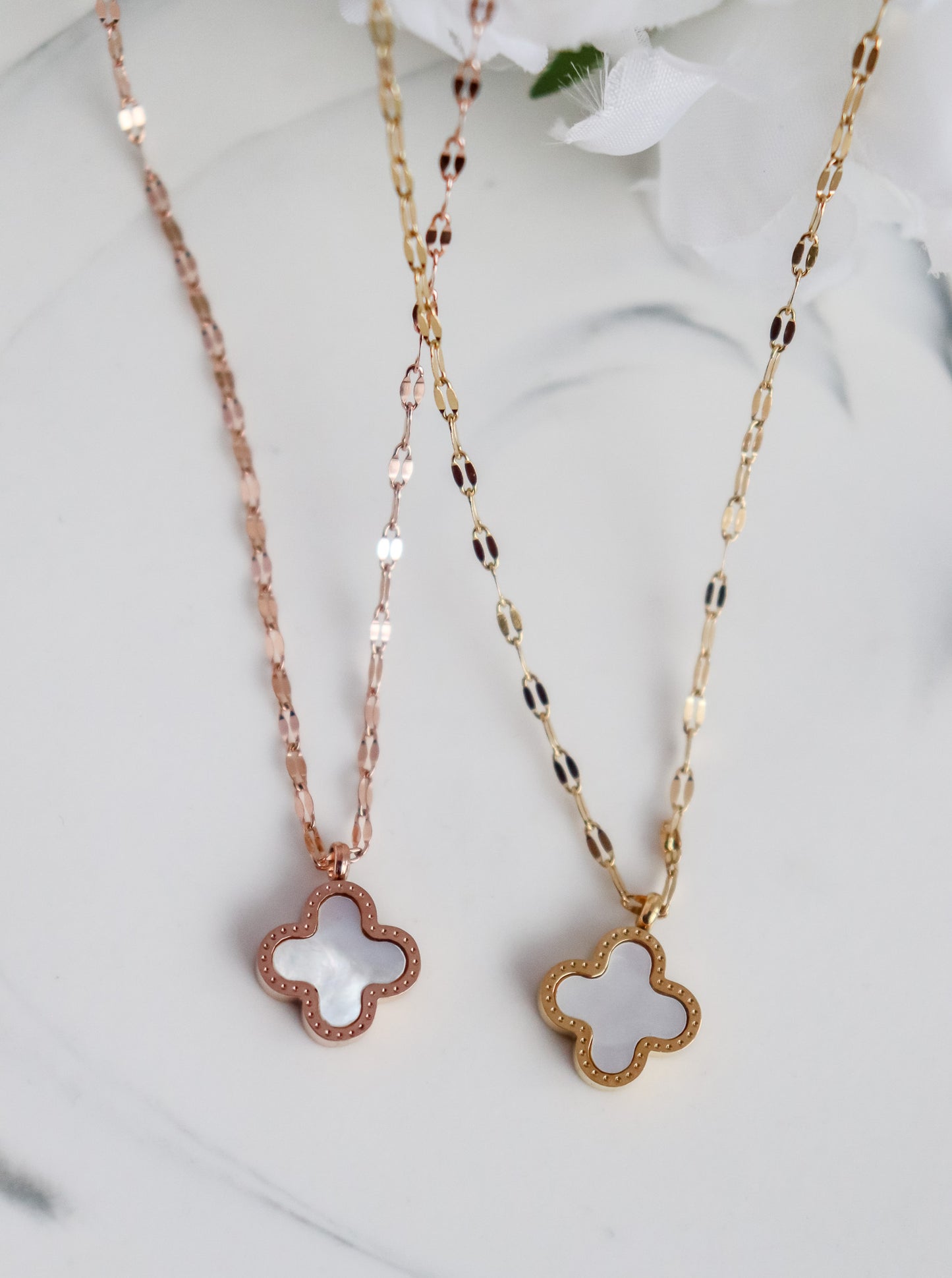 Reversible Clover Flutter Chain Necklace