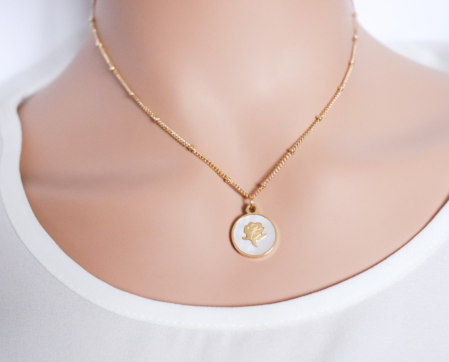 Small Pearl Rose Necklace