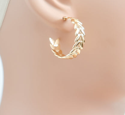 Gold Leaf Hoop Earrings | Minimalist Olive Leaves Earring | Tiny Dainty Hoop Earrings | Open Hoops | Leaf Earrings | Statement Hoops in Gold