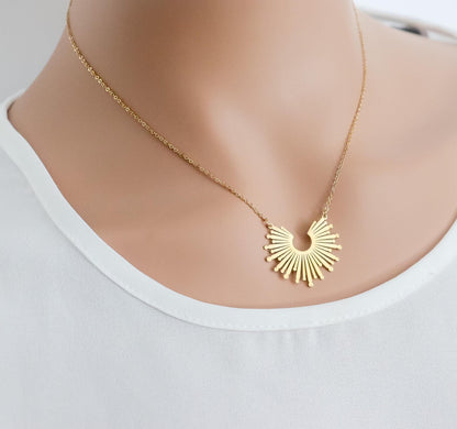 Sun Necklace | Sunburst Necklace | Leaf Necklace | Statement Sun Pendant | Minimalist Wedding Jewelry I Bridal Shower | Sunshine Necklace