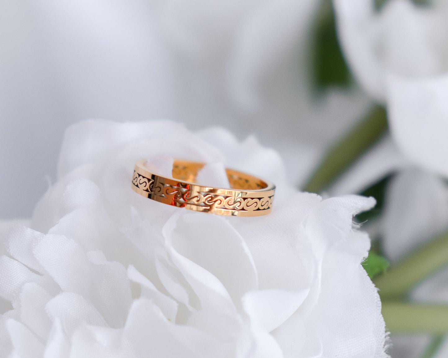 S Pattern Ring