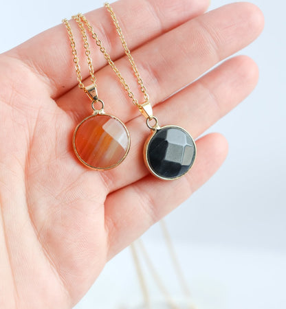 Rimmed Round Stone Necklace