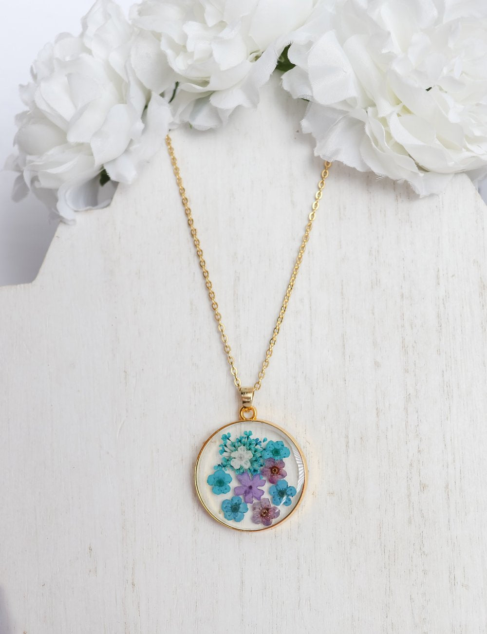 Large Round Blue Flower Resin Necklace