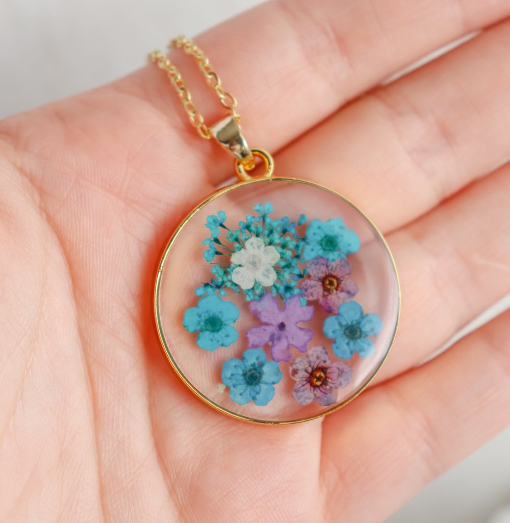 Large Round Blue Flower Resin Necklace