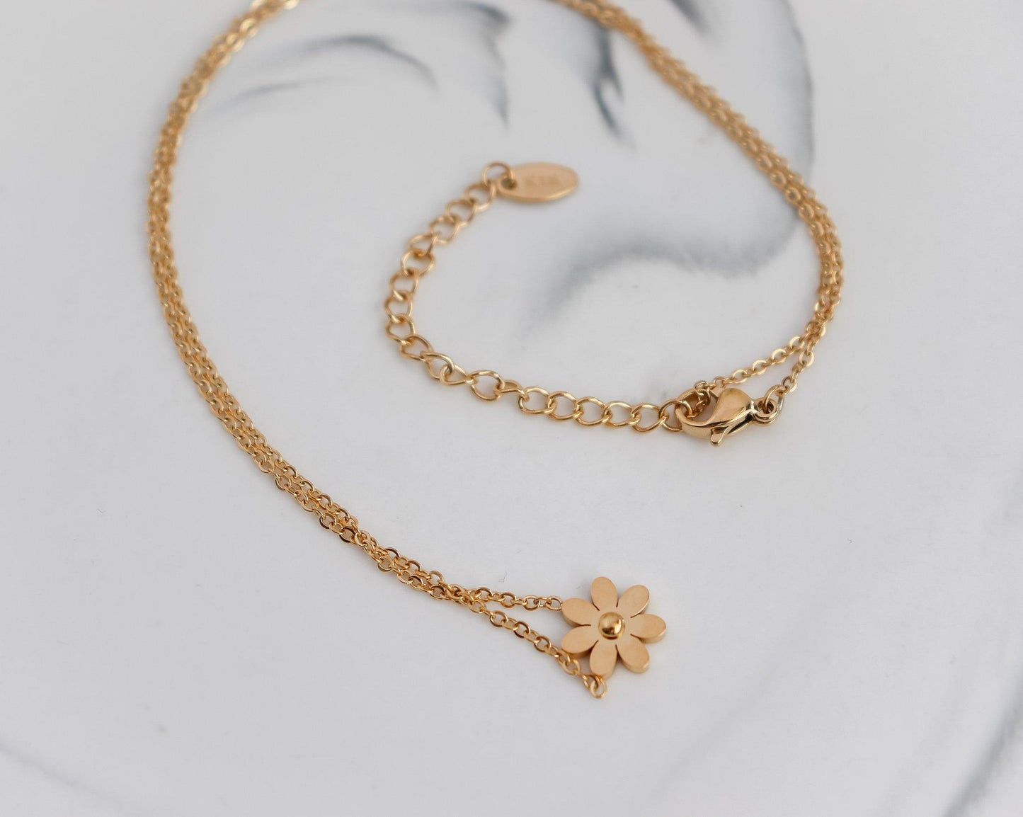 Single Flower Necklace